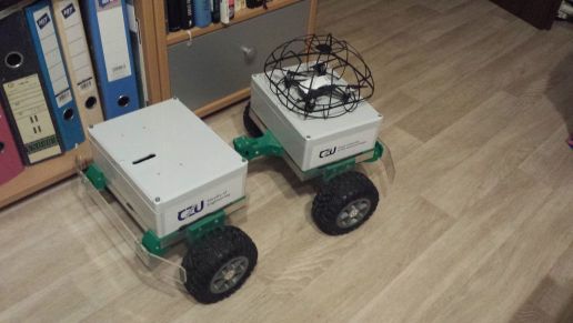 Matty s mini-dronou