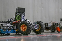  Depo soutěžních robotů