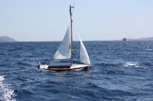 Autonomous sailboat