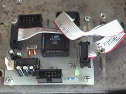 Řídící deska s mikrokontrolérem AVR